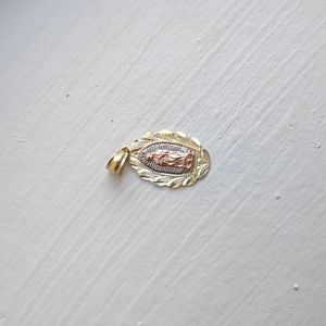 10k gold Virgin Mary necklace pendant